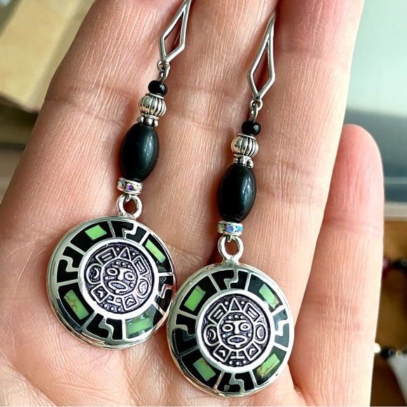 NWT AtriaMinerals agate earrings with Mexican pendant - Picture 2 of 3